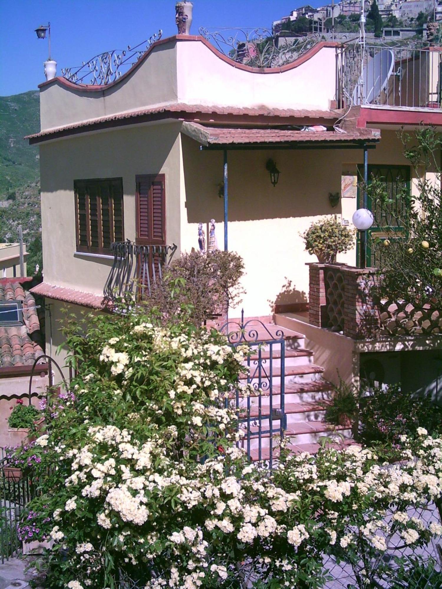 B&B U Palmentu Таормина Экстерьер фото