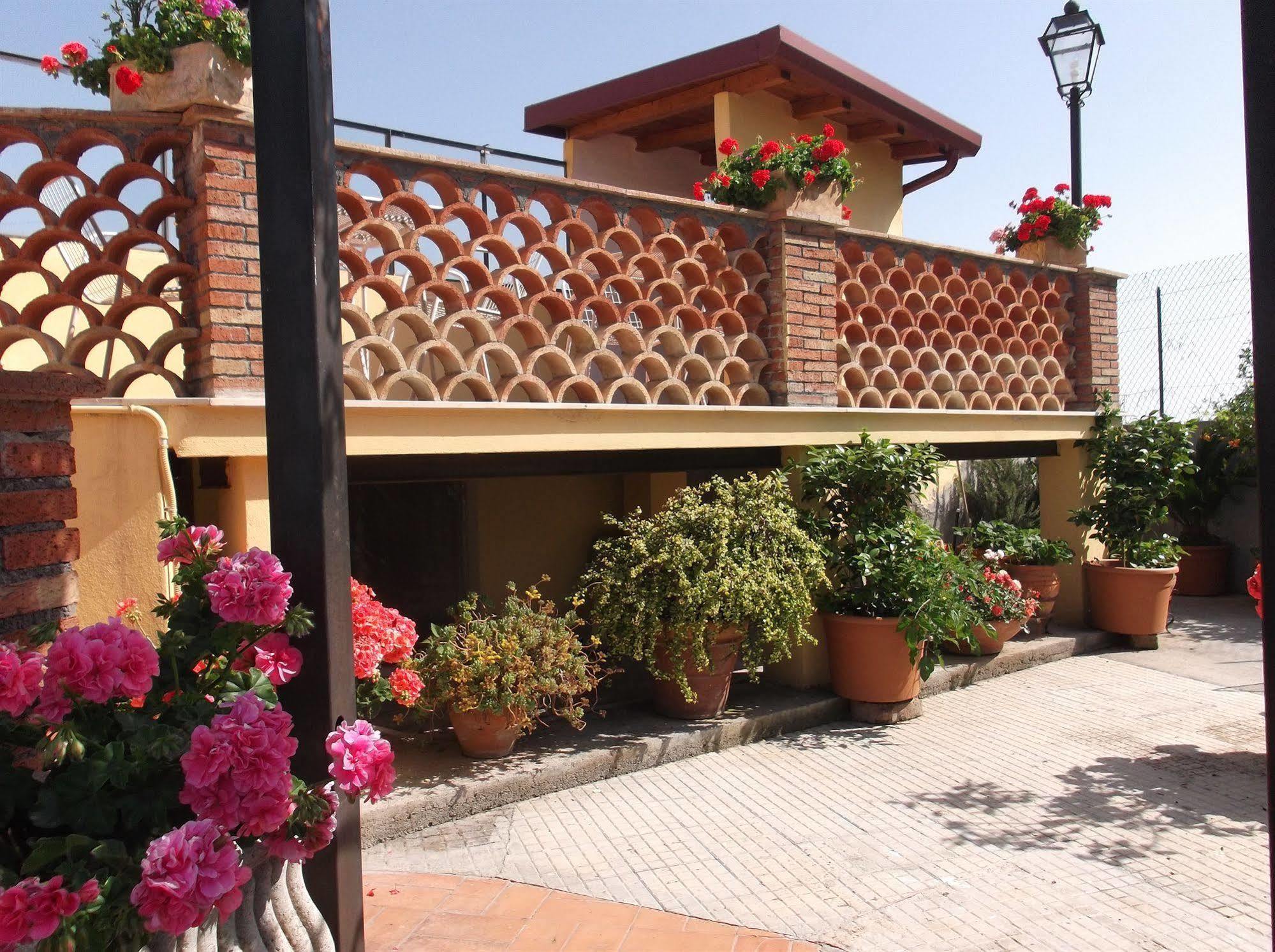 B&B U Palmentu Таормина Экстерьер фото
